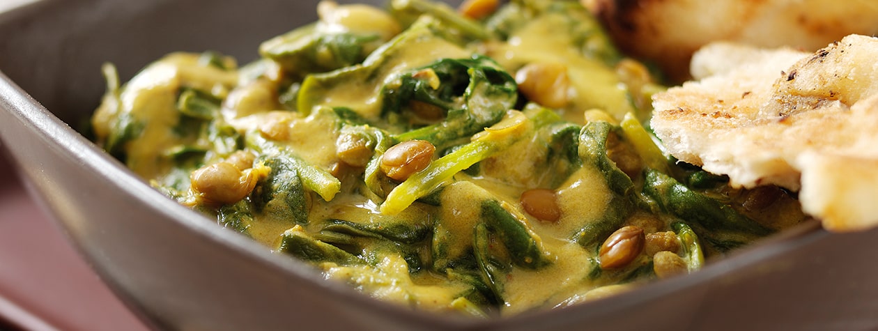 Curry mit Spinat und Linsen