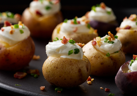 Mini-Backkartoffeln mit Joghurt